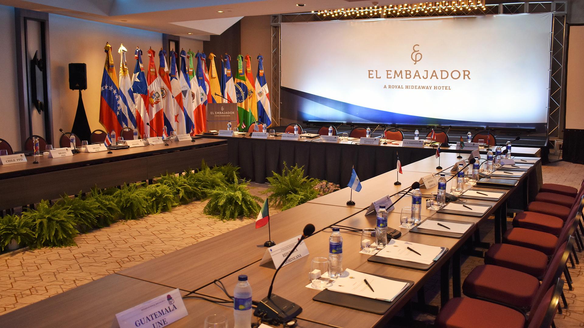 El Embajador, A Royal Hideaway Hotel Santo Domingo Exteriér fotografie Meeting of the Ibero-American Conference of Ministers of Foreign Affairs in Panama City, 2015