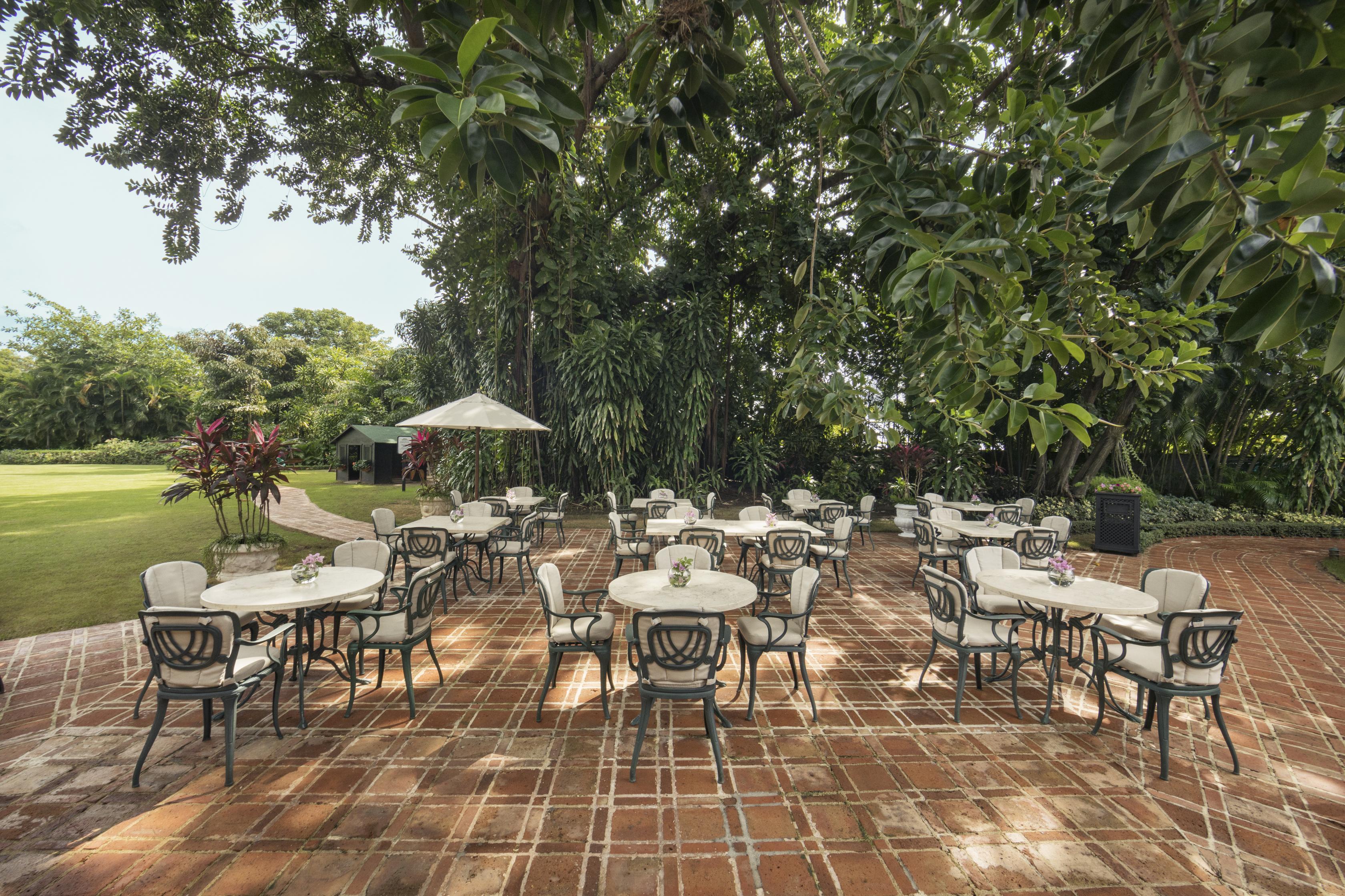 El Embajador, A Royal Hideaway Hotel Santo Domingo Exteriér fotografie The Garden Terrace
